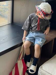 DAZY 2 件套幼儿男孩圆领星星印花短袖上衣和牛仔裤休闲装 - 淺色水洗藍 - 查看 6