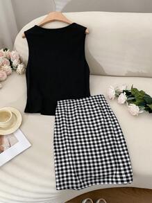 SHEIN Frenchy Plus Size Women's Spring And Summer Fashion Casual Comfortable Daily Love Print Tight Vest And Plaid Hip Skirt Black And White Two-Piece Set,Summer Outfits For Women,Curve Vacation Set,Mom And Daughter Clothes