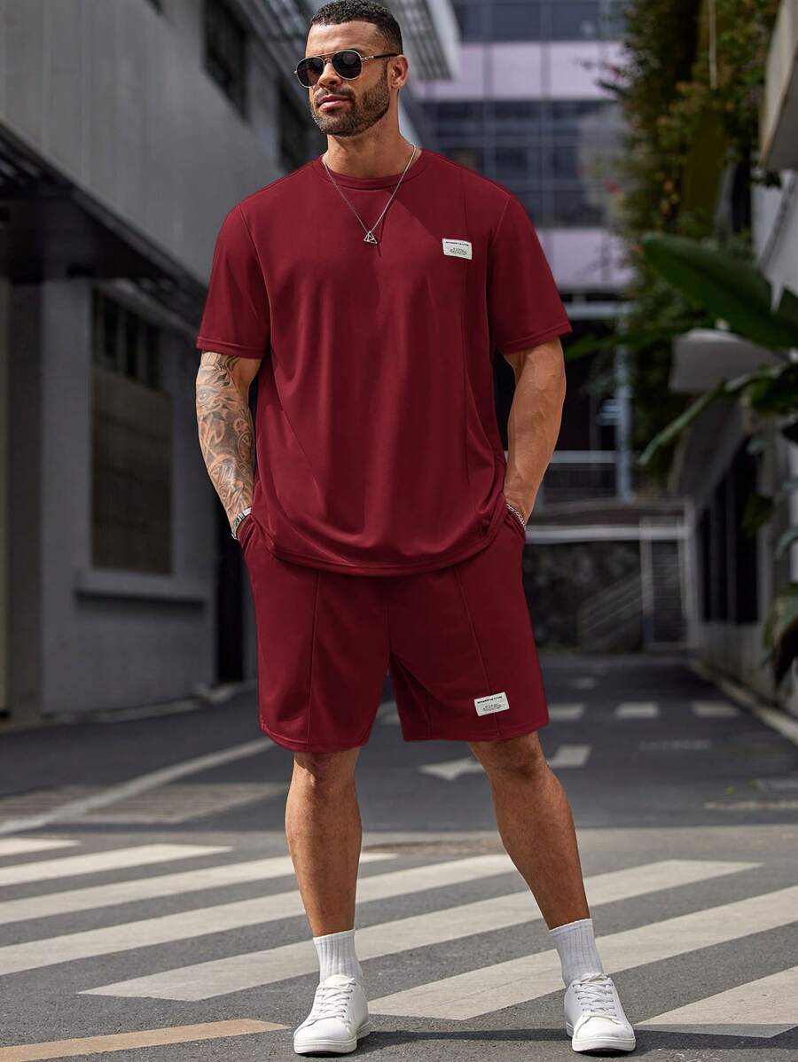 EASEVO Plus Size Men's Casual Graphic Print Short Sleeve T-Shirt & Shorts Set - Red - View 1