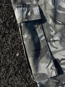 Manfinity EMRG Men Camouflage Cargo Pants, Loose Baggy Trousers, Street Wear - Army Green - View 3