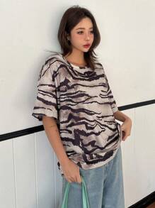 DAZY Damen lässiges, weites Batik-Zebradruck Kurzarm T-Shirt in Oversized Form, Grafik Shirts - Braun - Übersicht 5