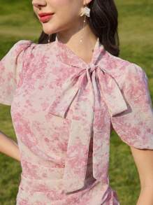 Modelyn 女士系带领口收腰褶皱连衣裙