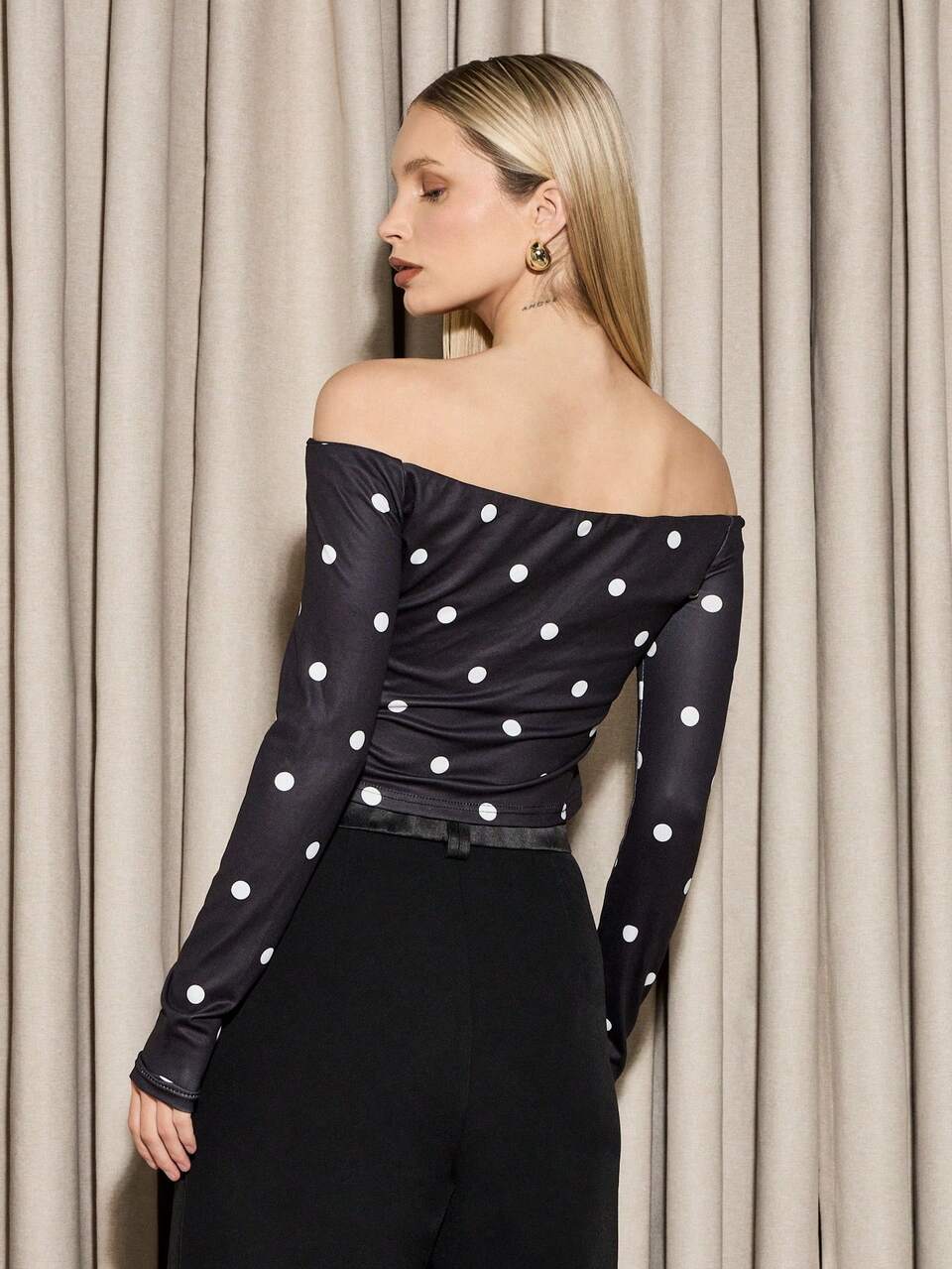 AiiRZ Retro Style Polka Dot Off-Shoulder Ruched Long Sleeve Top