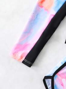 少女吊带背心式比基尼