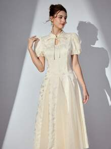 Poshira 女士杏色水滴领蝴蝶提花拼接网眼长款优雅连衣裙 - 杏色 - 查看 3