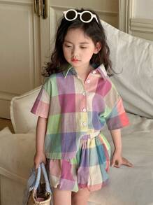 Dazy Kids Set de 2 piezas con Top a cuadros con botones y shorts para niñas pequeñas