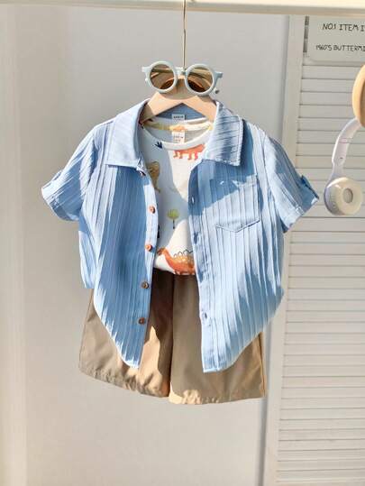 买 2 送 1，3 件装年轻男孩休闲恐龙印花和纯色短袖上衣和短裤套装