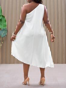 Slaydiva Plus Size Casual Minimalist Solid Color Asymmetric Dress,Graduation Dress - White - View 3