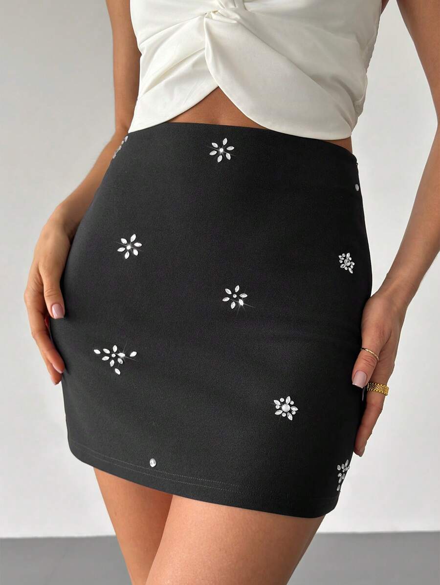 SHEIN Privé Women Elegant Rhinestone Decor Sleeveless Casual High Waist Skirt - Black - View 1