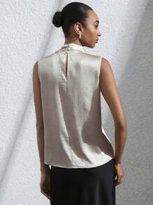 SHEIN Privé 优雅高端时尚百搭立领设计褶皱无袖光泽面料女式衬衫 - 香檳色 - 查看 6