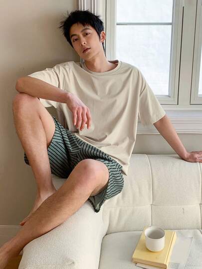 DAZY 男士夏季短袖 T 恤和条纹短裤睡衣套装