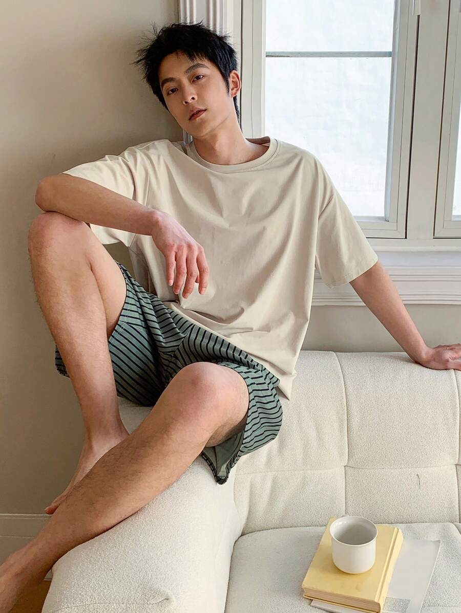 DAZY Men's Summer Short Sleeve T-Shirt And Striped Shorts Pajama Set - Multicolor - View 1