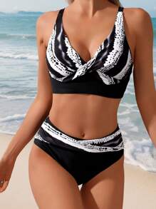 Swim Lushoire 2pcs Mature Women Spring Break Abstract Print Wide Strap V-Neck Triangle Bottoms Casual Beach Swimwear Set For Summer Beach Vacation