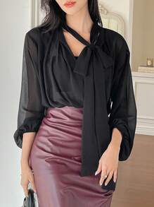 DAZY Áo cánh tay đèn lồng rộng rãi cổ chữ V thanh lịch dành cho nữ - màu đen - Xem 2