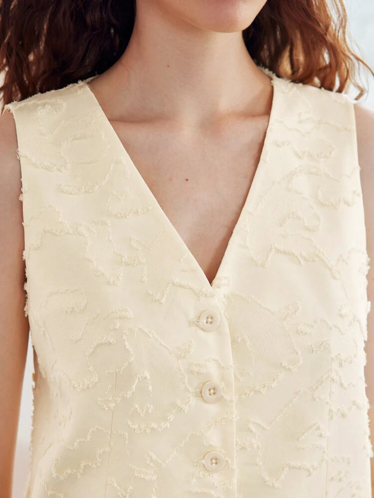 MOTF STUDIO V-NECK BUTTON FRONT WAISTCOAT, SUMMER