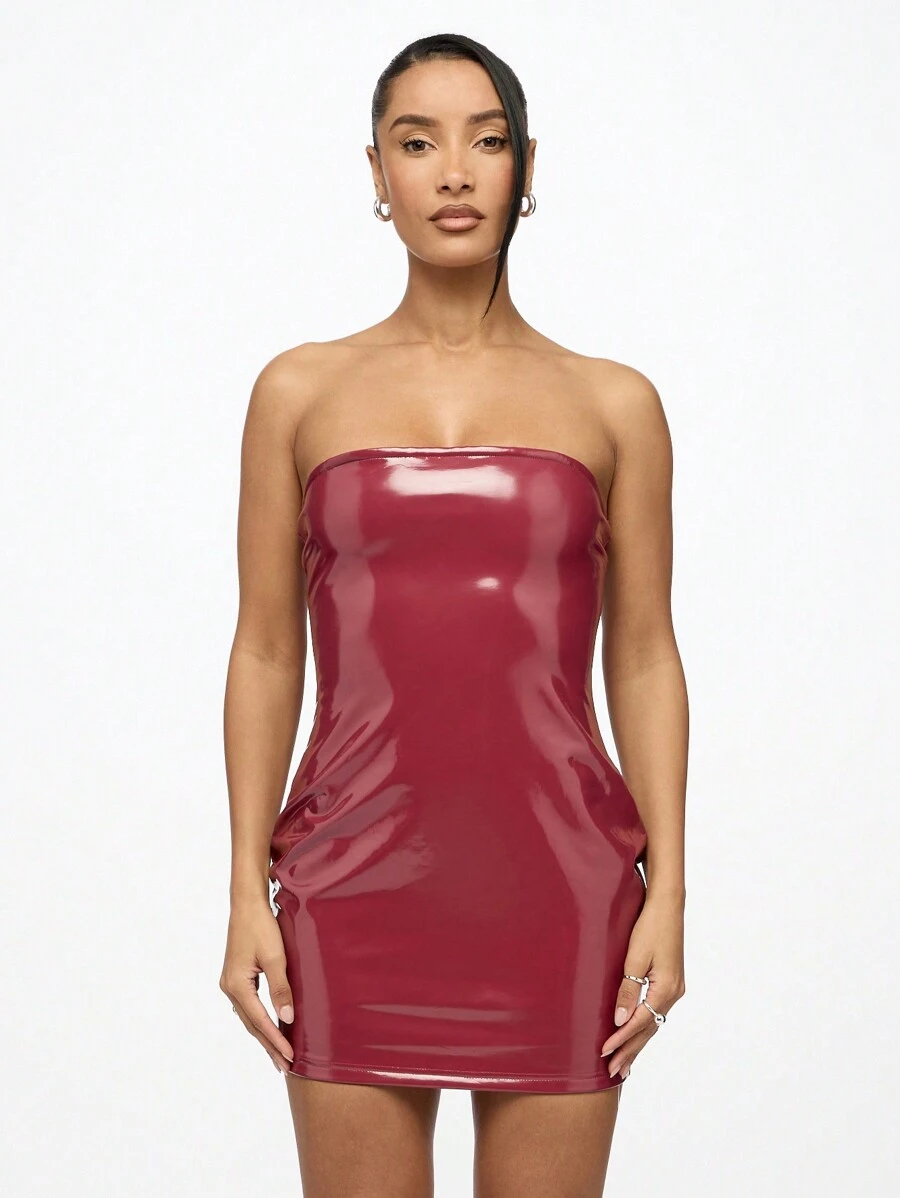 SUMWON WOMEN 无肩带乙烯基迷你派对连衣裙，修身紧身夜店装，闪亮乳胶质感，适合夜间外出、跳舞、晚宴等场合，弹力贴身，节日假日魅力装扮 - 紅色 - 查看 1