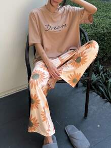 DAZY 2 Stücke bedrucktes Kurzarm Lose Pyjama Set für Frauen