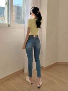 DAZY Casual Versatile Simple Solid Color Slim Fit Round Neck T-Shirt - Yellow - View 2