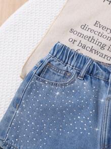 SHEIN Pantaloncini di jeans casual per ragazze pre-adolescenti con tasche strappate e dettagli di strass