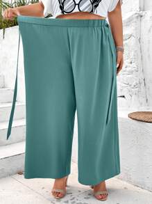 SHEIN CURVE+ 2 pezzi/set di completo maglietta a maniche corte e pantaloni per taglie forti, stile minimalista, moda casual per uso quotidiano