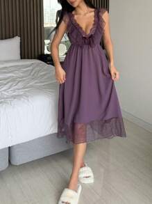 DAZY 浪漫网眼蕾丝拼布荷叶边露背吊带睡衣