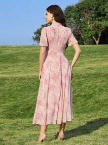 Modelyn 女士系带领口收腰褶皱连衣裙