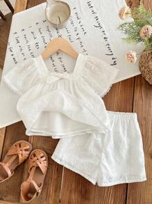SHEIN Baby Girl Cute Embroidered Bow Short Sleeve Top And Shorts Suit, Versatile Summer Set