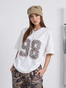 SHEIN EZwear Women's Daily Wear Streetwear Casual Leopard Number Pattern V-Neck T-Shirt - White - View 2