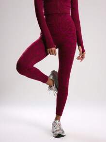 Musera Sport Ribbed High Waist Animal Print Seamless Leggings, Padel, Tennis, Pickleball Gym Fitness - Burgundy - View 2