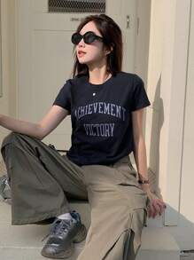 DAZY Women's Short Sleeve Letter Print Fitted Cropped T-Shirt - Navy Blue - View 4