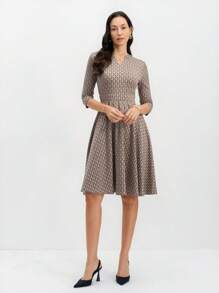 EMERY ROSE 女士春夏 V 领 3/4 袖几何针织嵌花提花优雅通勤连衣裙 - 彩色 - 查看 4