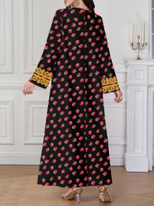 Al Najma 女式 V 领长袖草莓印花休闲简约阿拉伯连衣裙 - 黑色 - 查看 2