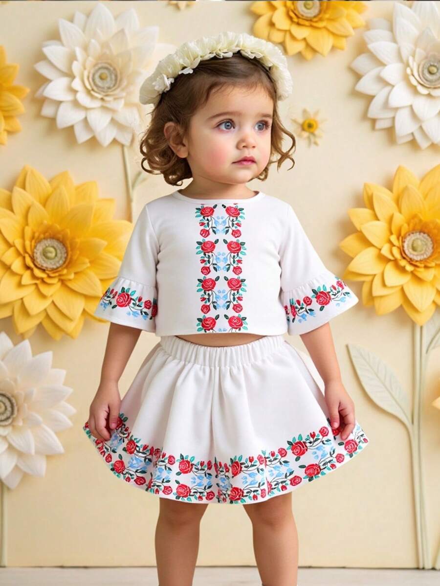 Set de 2 piezas de ropa para niñas bebé, con blusa de manga con volantes y estampado de rosas para el Ramadán, y falda casual con estampado de rosas - Blanco - Ver 1