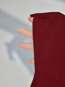 Modelyn Women's Solid Color Single-Breasted V-Neck Sleeveless Blazer In Fall/Winter - Burgundy - View 5