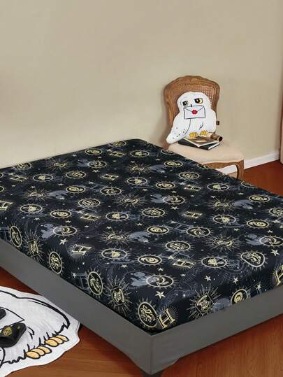 HARRY POTTER X SHEIN 1pc Allover Emblem Printed Fitted Sheet,Gifts Suitable For Children's Single Bed/Double Bed/King Bed/King Bed