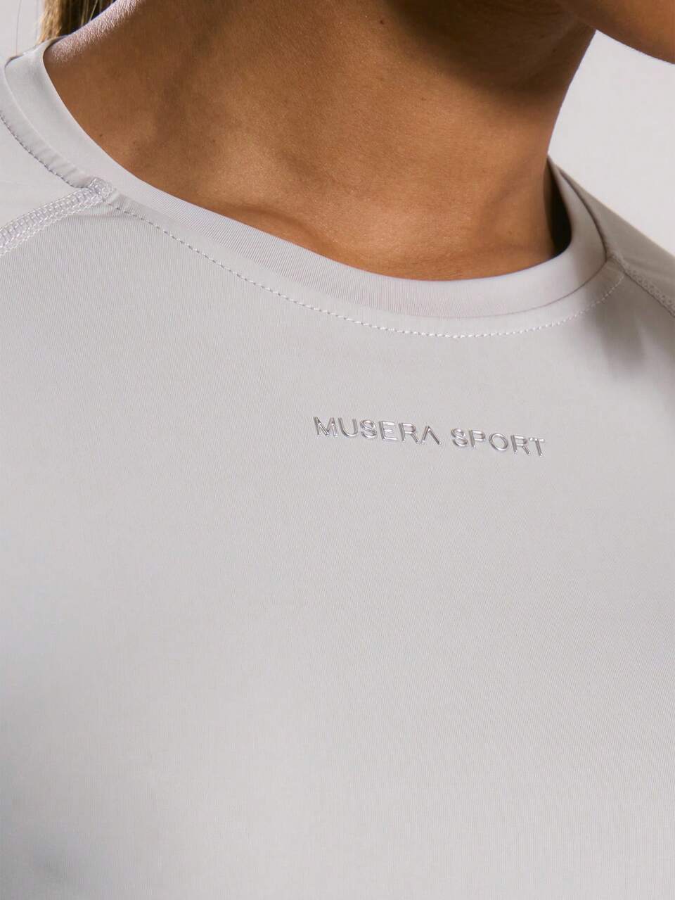 Graues Sport-Oberteil mit Slogan, langen Ärmeln und Daumenlöchern