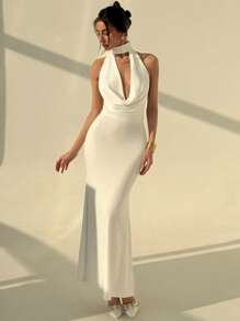 Aloruh White Wedding Season Draped Neck Fitted Mermaid Silhouette Sexy Elegant Backless Long Dress For Women,Summer Dresses
Spring Clothes - White - View 5