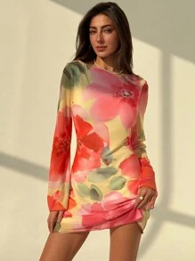 Aloruh 花卉印花网眼露背长袖迷你连衣裙，夏季度假约会装 - 彩色 - 查看 4