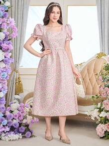 少女优雅方领短袖长裙，粉色花卉 3D 纹理面料（不含腰带）