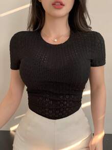 DAZY 纯色修身圆领 T 恤，简约休闲风格，适合日常穿着