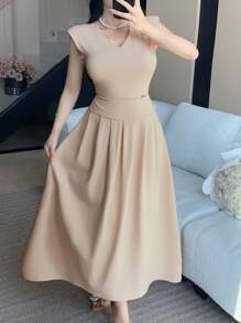 DAZY 2pcs/Set Women Solid Color V-Neck Tank Top And Skirt Set - Apricot - View 6