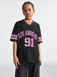 SHEIN Camiseta de manga corta de corte holgado con cuello en V y caída de hombros, con estampado en inglés de Los Ángeles y números, para niñas preadolescentes en primavera/verano - Negro - Ver 4