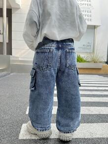 SHEIN Pantalones vaqueros holgados de mezclilla negra con múltiples bolsillos de carga y efecto desgastado, elegante y cool para niños pequeños, ropa informal y versátil para otoño/invierno