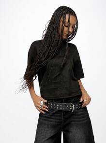 SUMWON WOMEN Varsity Letter Number Four Embossed Crop Top Short Sleeve Graphic Print T-Shirt Weekend Casual Fall Athleisure