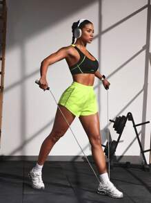 Powerista Damen einfarbiger Patchwork minimalistischer anliegender Sporttop - Minzgrün - Übersicht 3