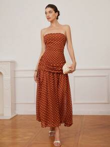 Aveloria 意大利浪漫波尔卡圆点彩色打底聚拢腰高开叉喇叭下摆无袖连衣裙，适合夏季优雅时尚的女士