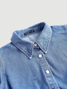 SHEIN MOD Áo sơ mi denim dáng ôm tay ngắn cỡ lớn có cổ, trang phục thường ngày, kỳ nghỉ xuân, áo nữ mùa xuân, áo mùa hè, kỳ nghỉ hè dành cho phụ nữ, mùa xuân thập niên 90 dành cho phụ nữ, phong cách Y2k Cowgirl dành cho phụ nữ, kỳ nghỉ xuân, đi chơi, thời trang đường phố, phong cách những năm 2000, tiệc độc thân Gyaru, buổi hòa nhạc dành cho phụ nữ, buổi hòa nhạc dành cho phụ nữ, buổi hòa nhạc Old Money Vegas, lễ hội dành cho phụ nữ, lễ hội Rave, lễ Phục sinh, sinh nhật dành cho phụ nữ - Màu xanh lam - Xem 4