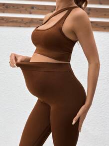 SHEIN Conjunto deportivo de embarazo de unicolor, sujetador deportivo y leggings de cintura alta moldeadores, ropa deportiva de moda para damas - Marrón - Ver 3