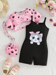 SHEIN 2 件套年轻女孩迷你心形装饰可爱短款连体衣套装 - 短款上衣 + 卡通毛皮图案背带裤，配迷你斜挎包，夏季