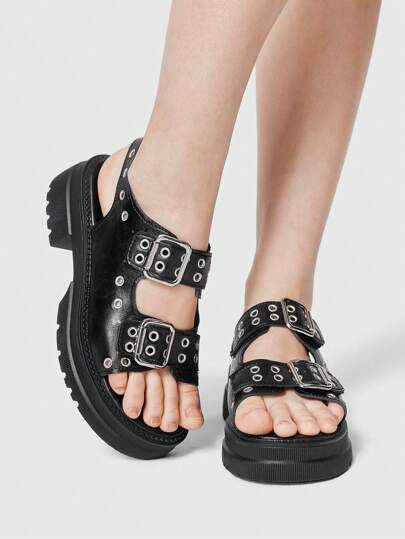 Grunge Punk Schwarze Damen Rock Punk Schuhe mit gekreuzten Riemen, gotischen Schnallen, offenem Zeh, römische Ferien Sandalen, Nieten, Keilabsatz Plateau Sandaletten
